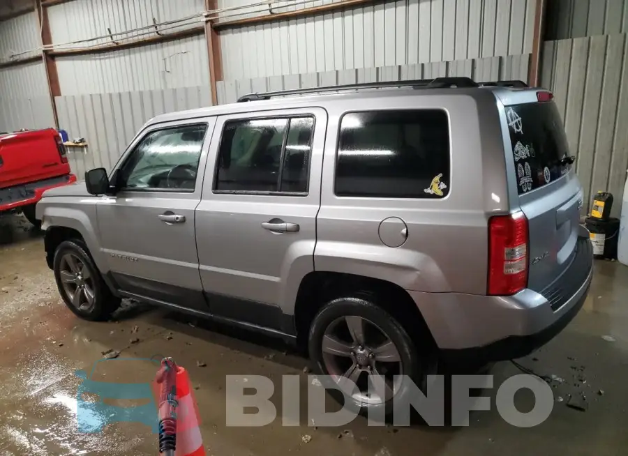 1C4NJRFB2FD437998 Photo# 2