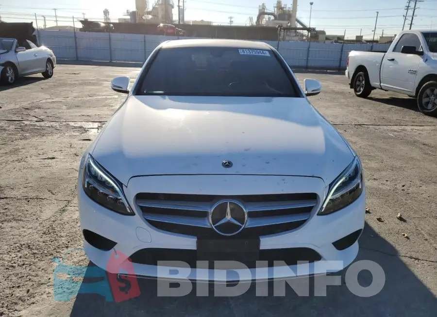 55SWF8DB8KU318583 Photo# 5