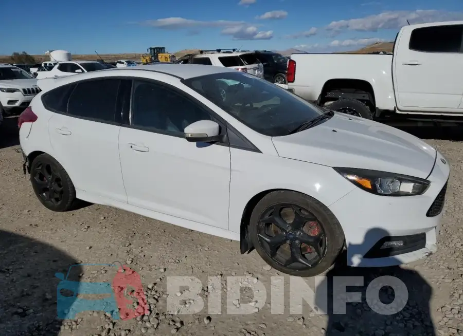 1FADP3L94GL282490 Photo# 4