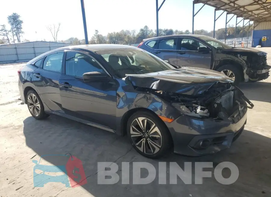 19XFC1F71HE018103 Photo# 4