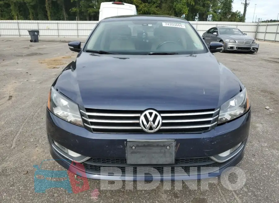 1VWBT7A30FC058504 Photo# 5