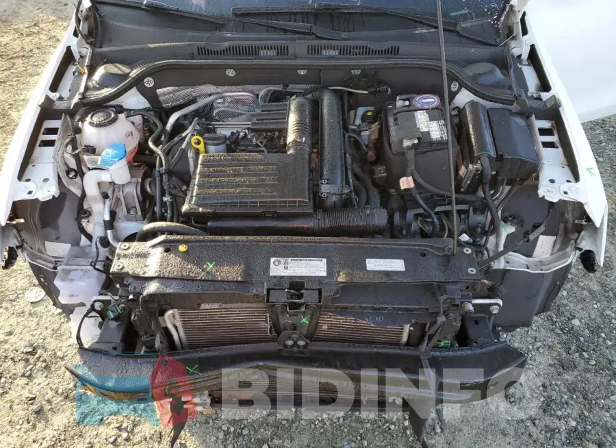 3VW2B7AJ3JM251061 Photo# 11
