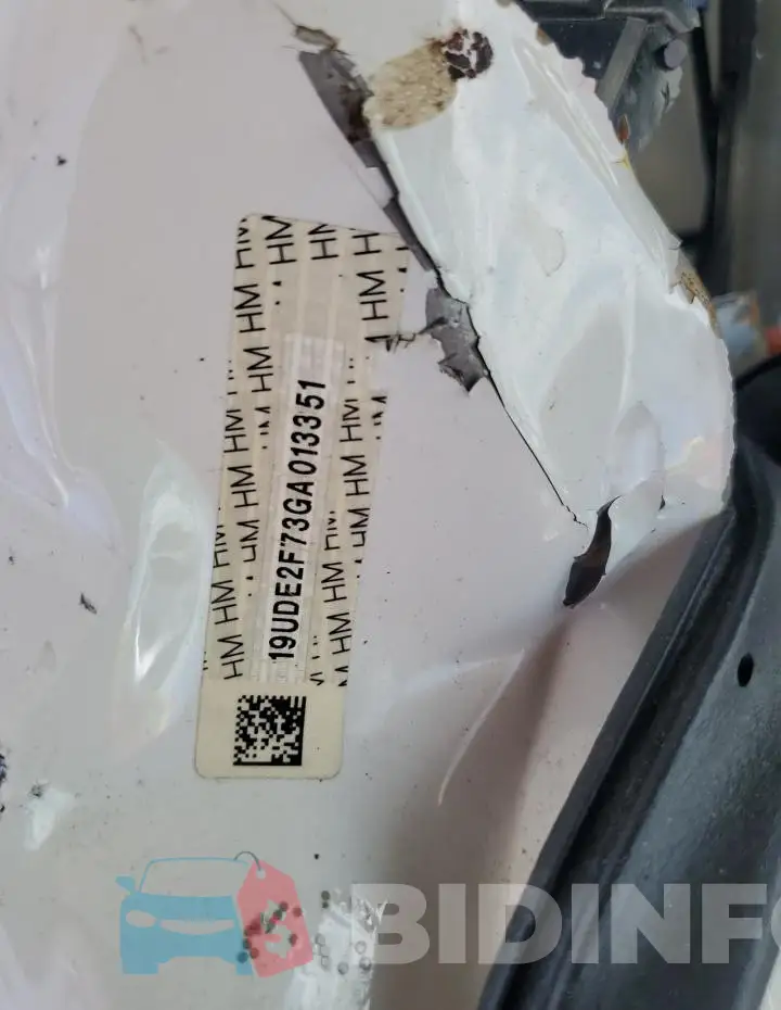 19UDE2F73GA013351 Photo# 12