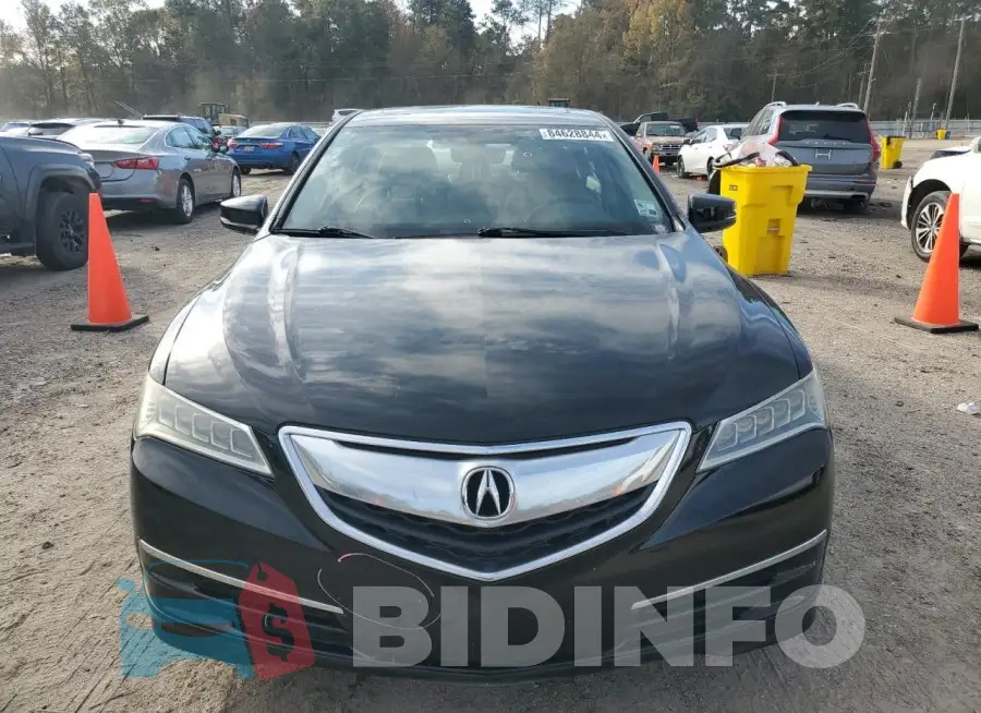 19UUB2F52FA026145 Photo# 5