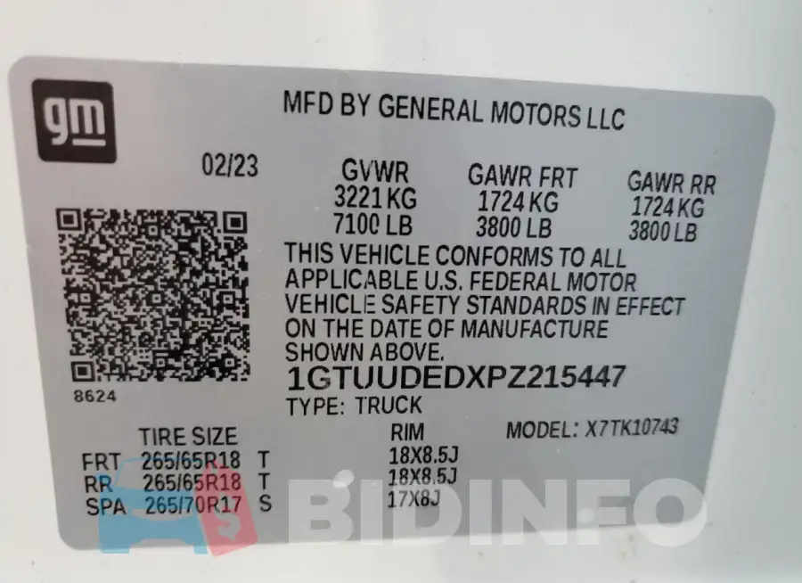 1GTUUDEDXPZ215447 Photo# 13
