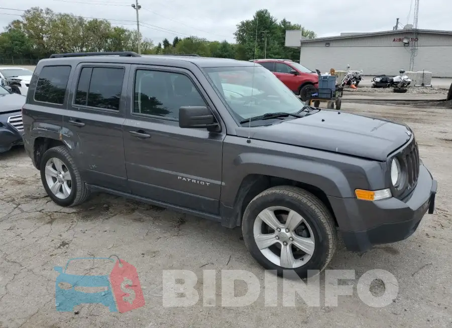 1C4NJPFB4FD349927 Photo# 4