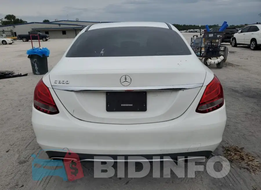 55SWF4JB5GU129765 Photo# 6