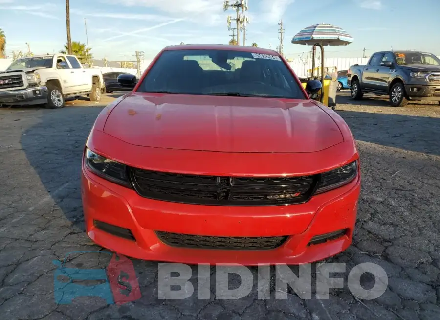 2C3CDXBG1PH687777 Photo# 5
