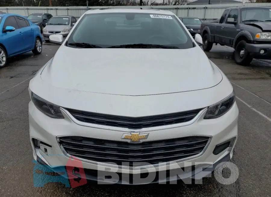 1G1ZD5ST5JF100022 Photo# 5