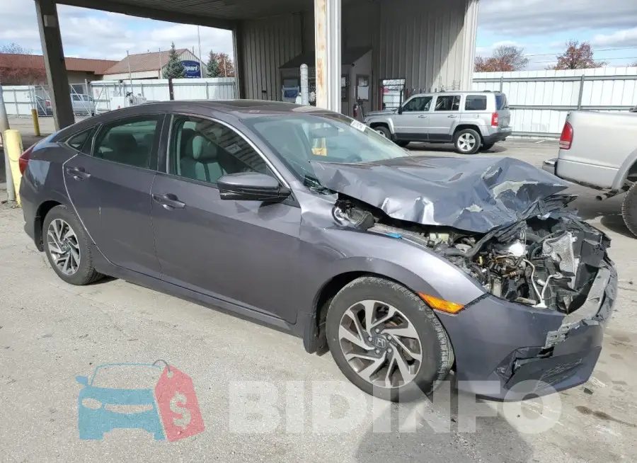 19XFC2F73GE011528 Photo# 4