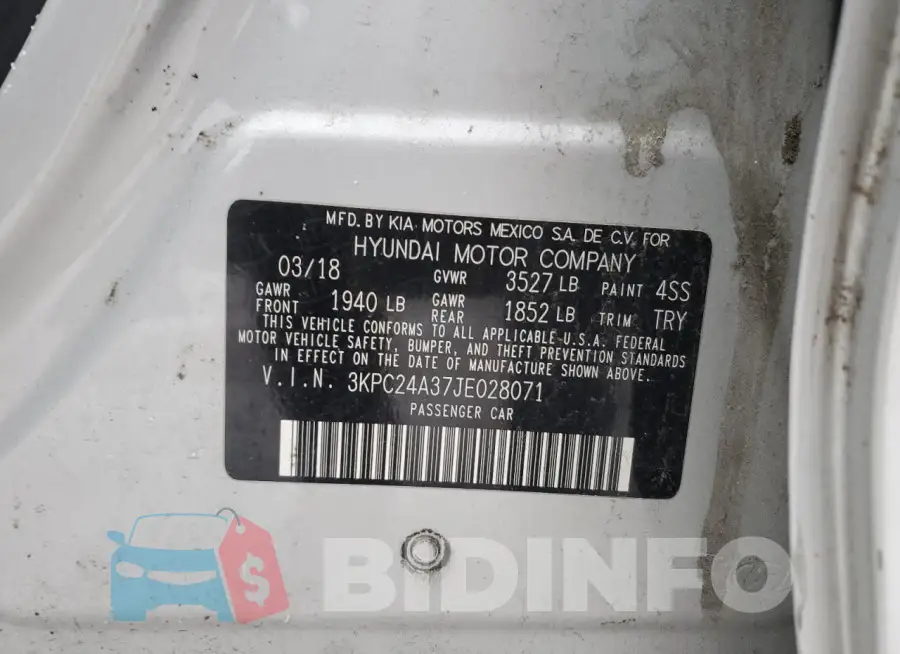 3KPC24A37JE028071 Photo# 12