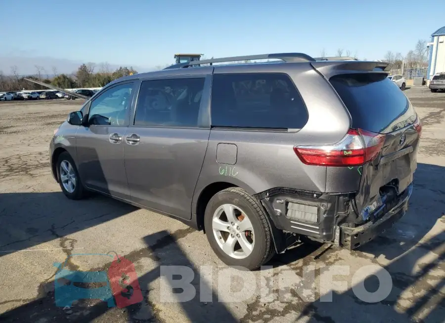 5TDKZ3DC2HS868935 Photo# 2