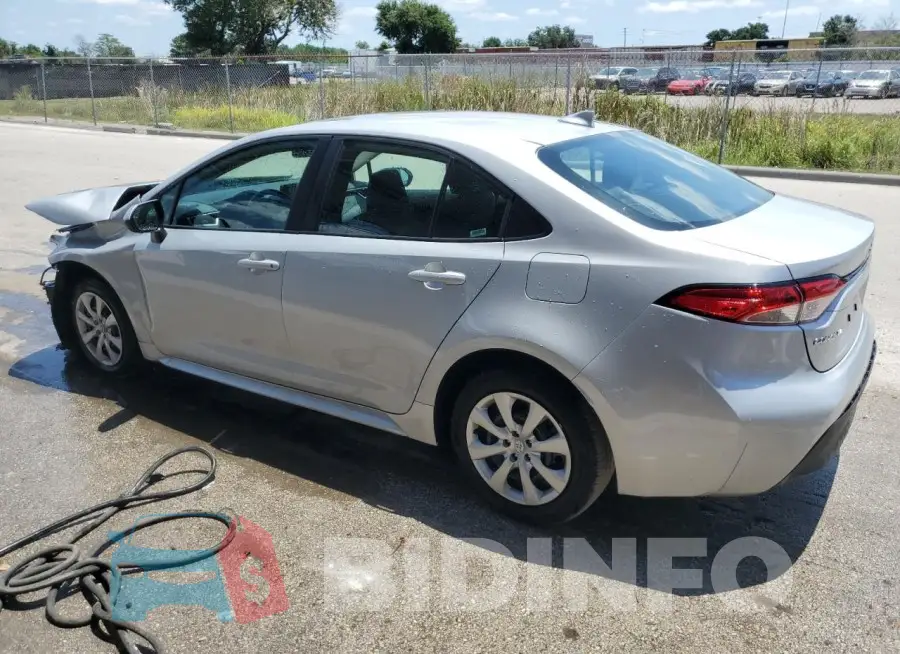 5YFB4MDE8RP140794 Photo# 2