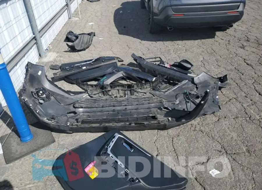 JTMW1RFV6KD025298 Photo# 13