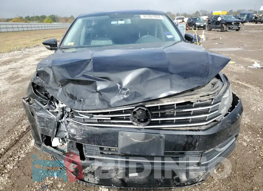 1VWBS7A38GC046976 Photo# 5