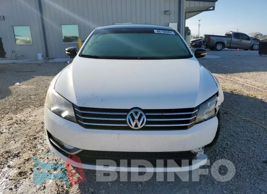 1VWBT7A38FC013505 Photo# 5