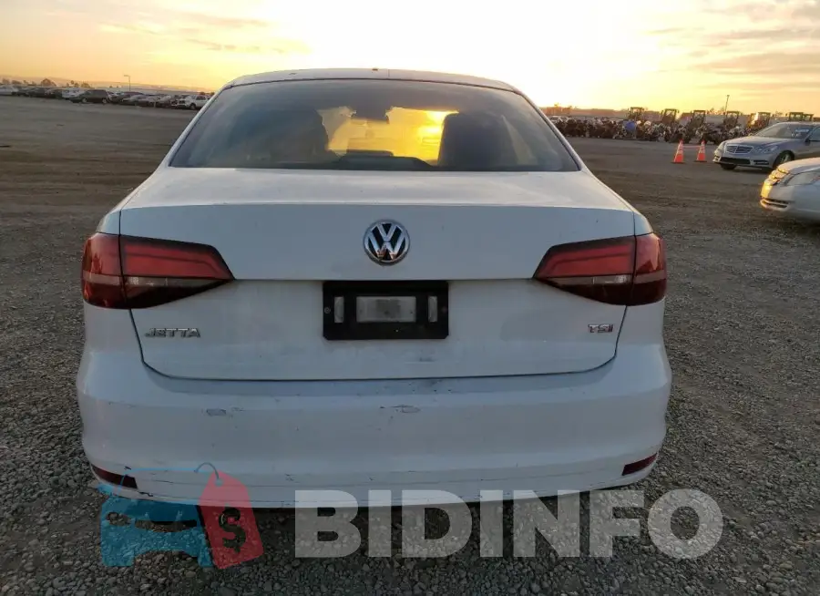 3VW2B7AJ2HM268394 Photo# 6