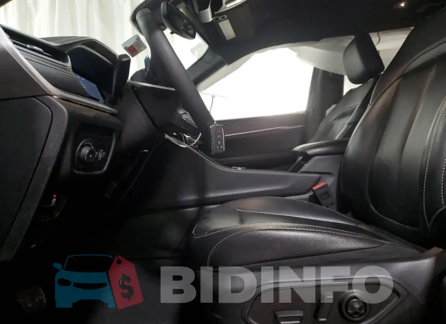 1C4RJGBG9R8515875 Photo# 7