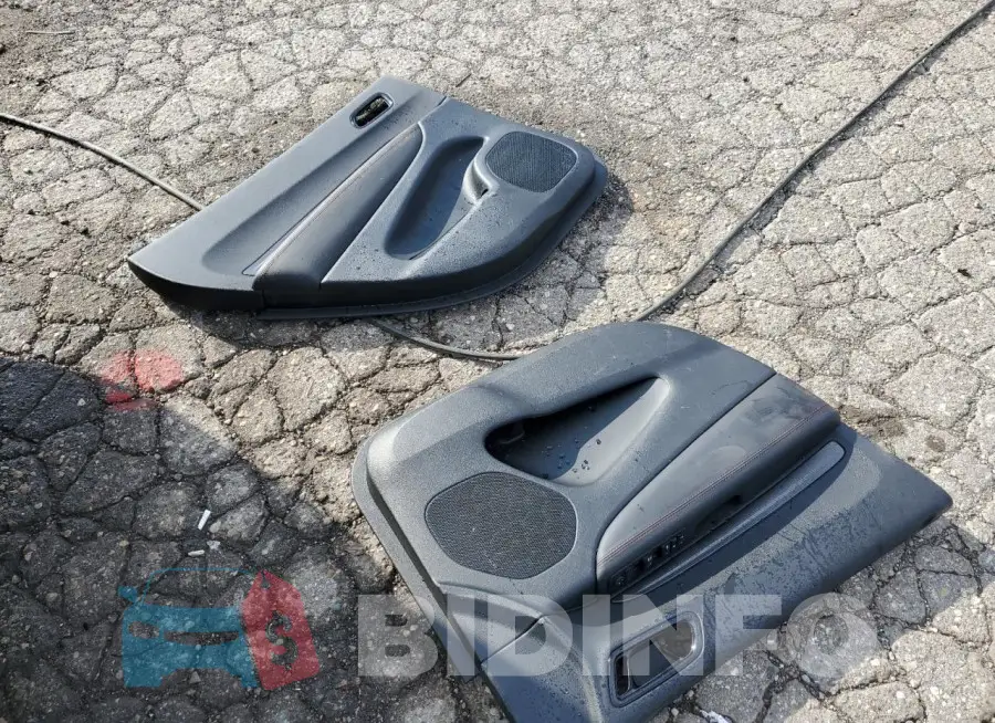 1C4RDJDG8PC637137 Photo# 12