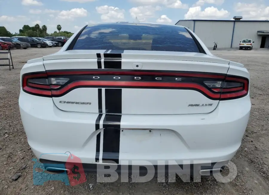 2C3CDXHG0FH886597 Photo# 6