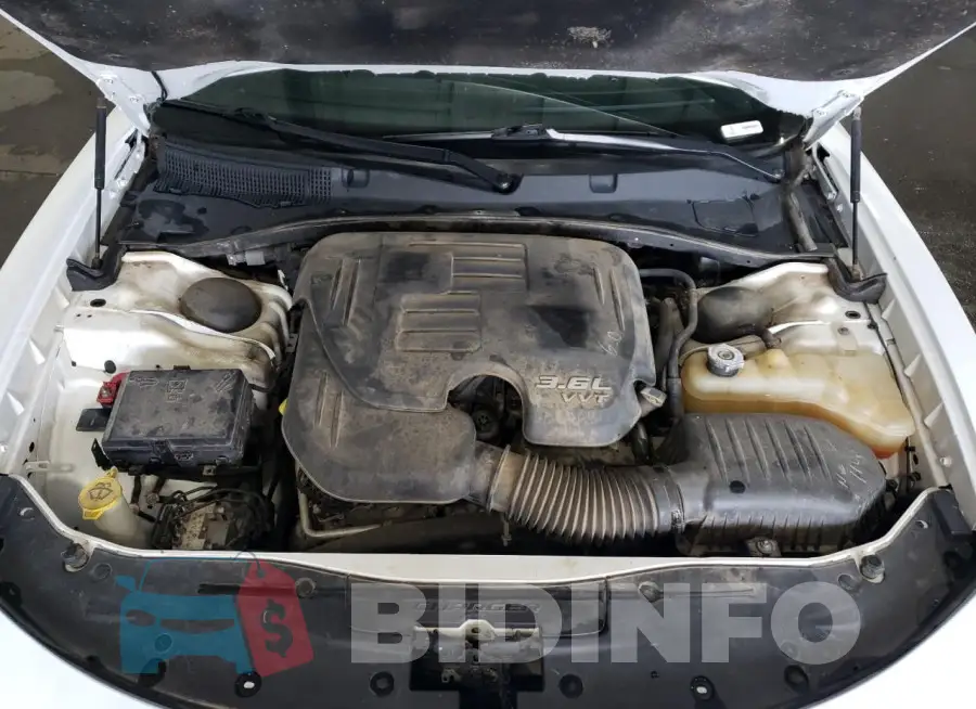 2C3CDXJG2GH294193 Photo# 11