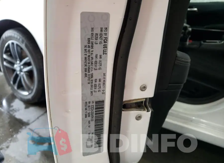 2C3CDXJG2GH294193 Photo# 12