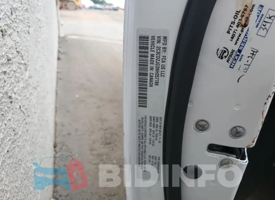 2C3CDZJG3NH257789 Photo# 13