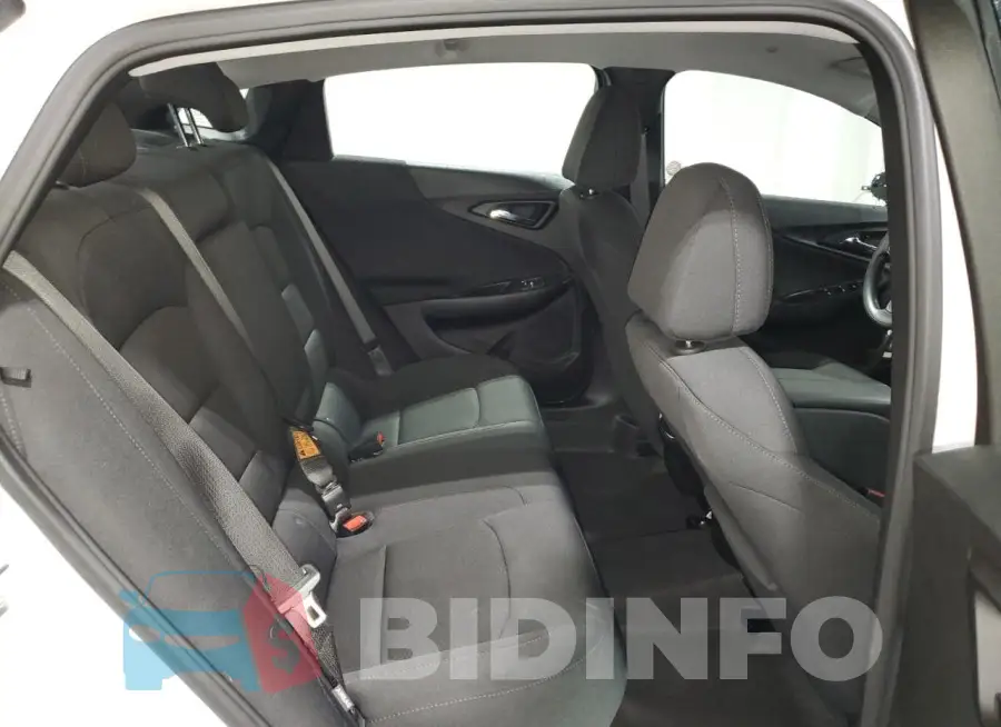 1G1ZD5ST9PF215697 Photo# 10