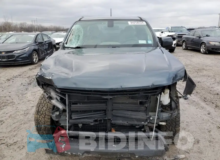 1GCHTBEA8K1142259 Photo# 5