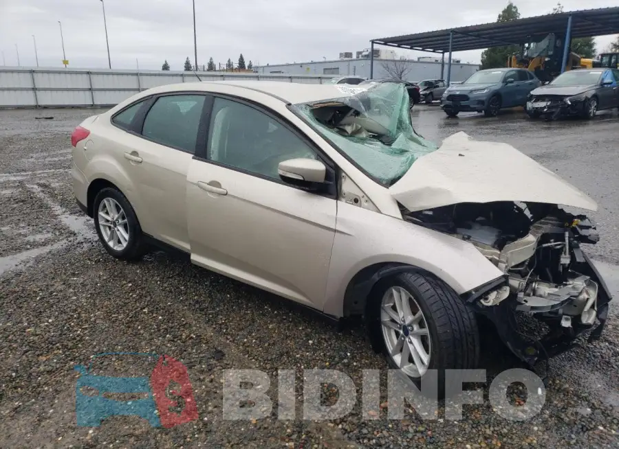 1FADP3F26HL304621 Photo# 4