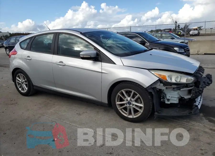 1FADP3K27FL222965 Photo# 4