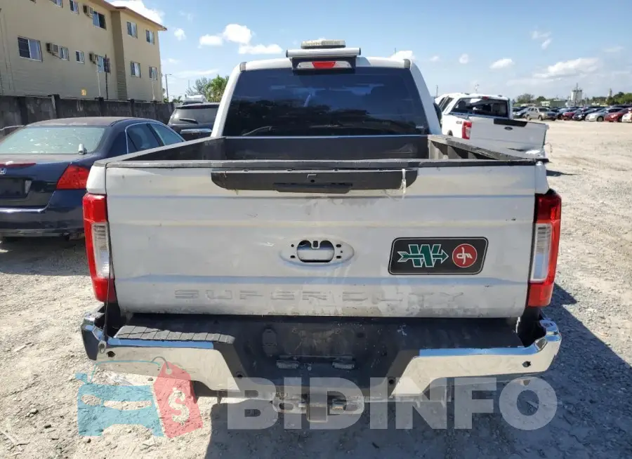 1FT7X2A61KEE93945 Photo# 6