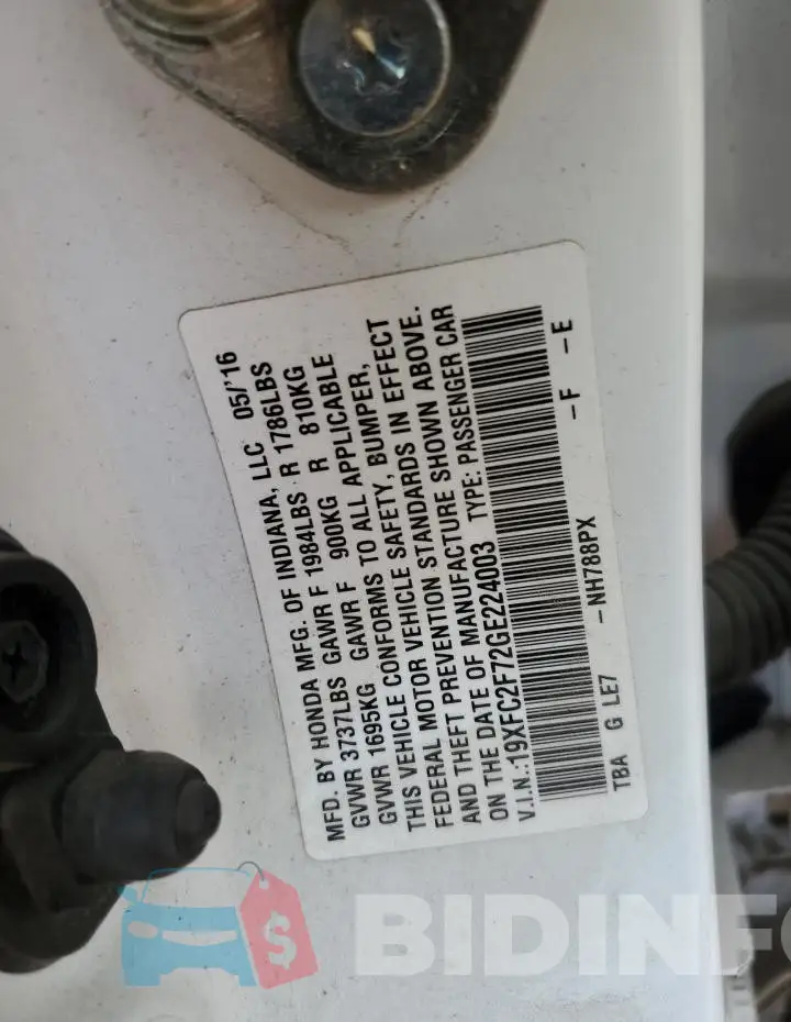 19XFC2F72GE224003 Photo# 12