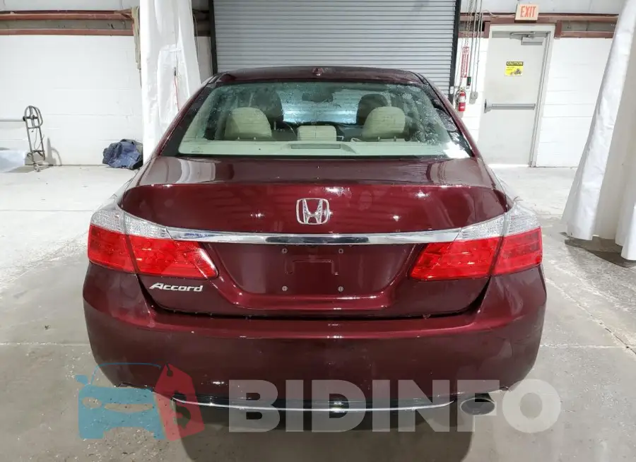 1HGCR2F83FA151821 Photo# 6