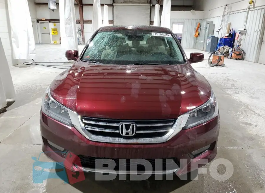 1HGCR2F83FA151821 Photo# 5
