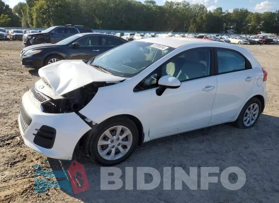 KNADM5A31G6686260 Photo# 1