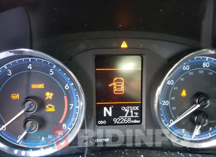 2T1BURHE2JC032019 Photo# 9