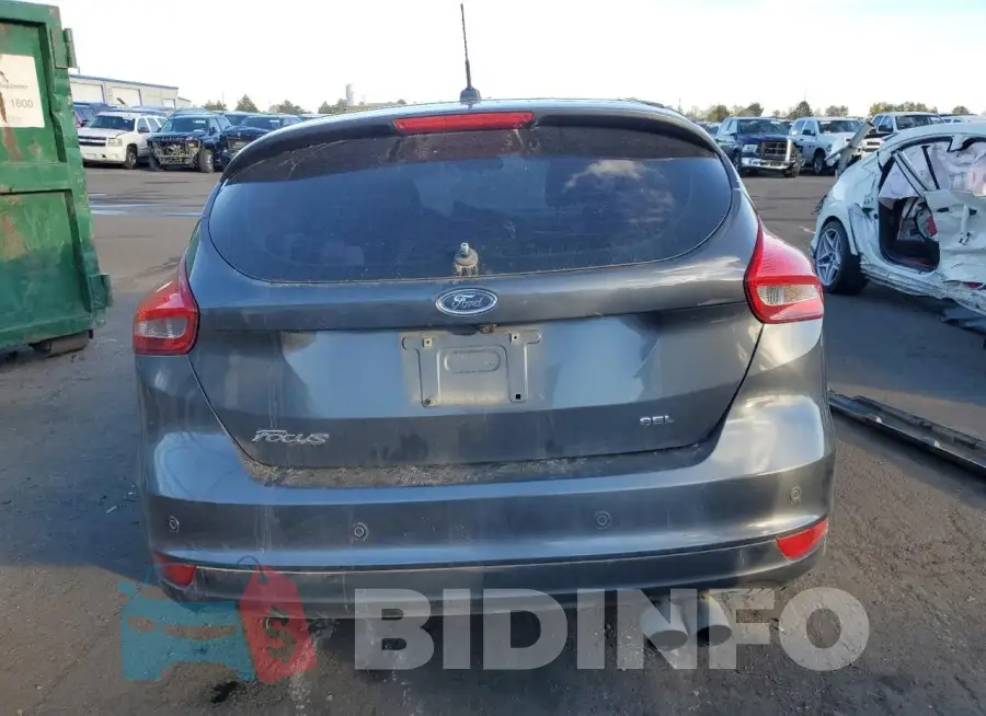 1FADP3M26JL205273 Photo# 6