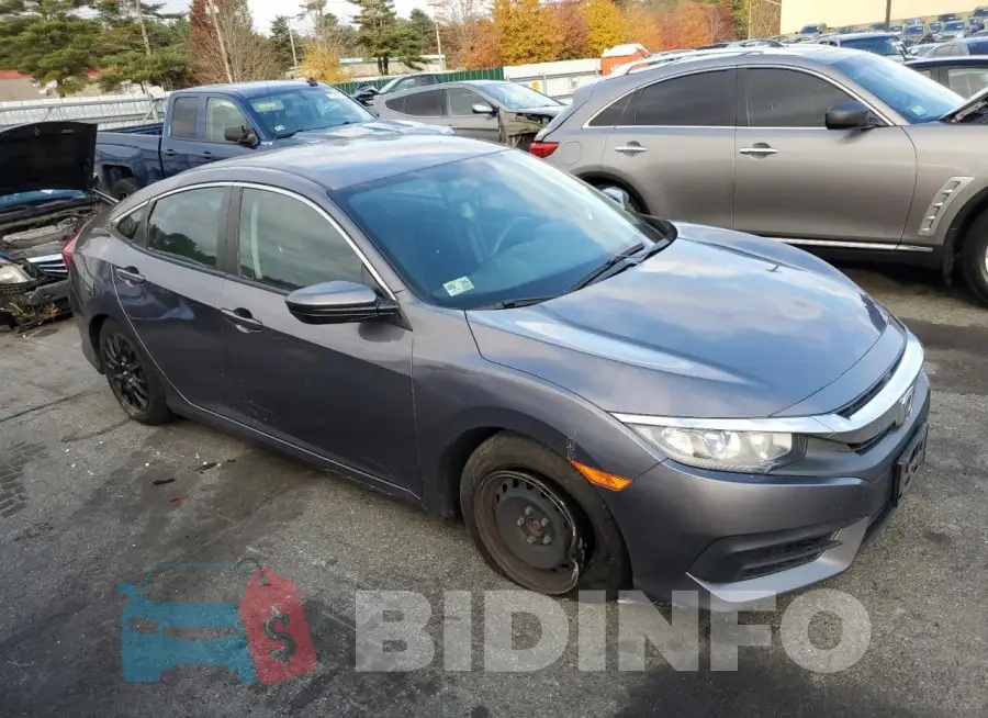 19XFC2F53JE209807 Photo# 4