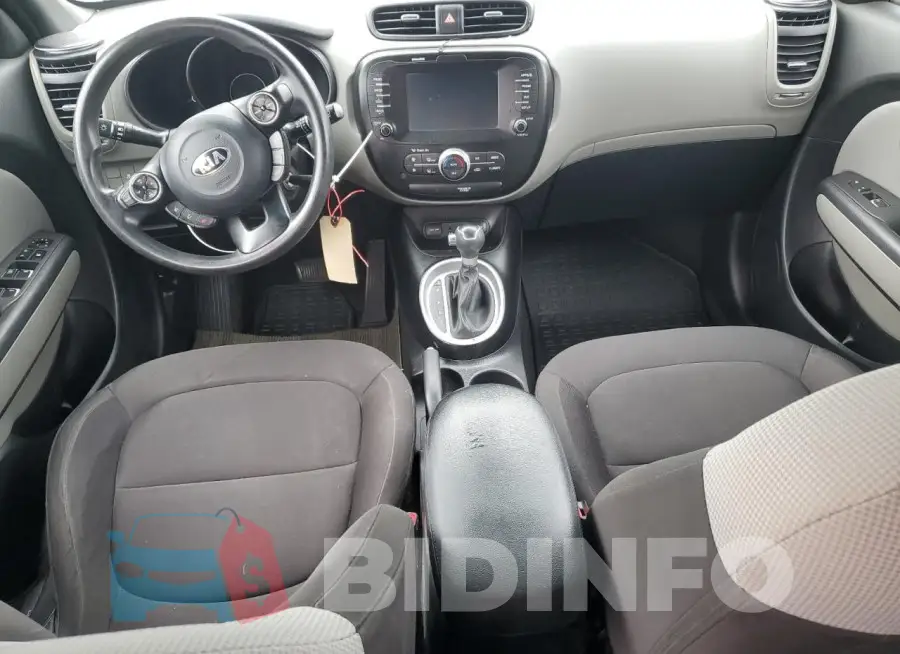 KNDJN2A23J7523832 Photo# 8