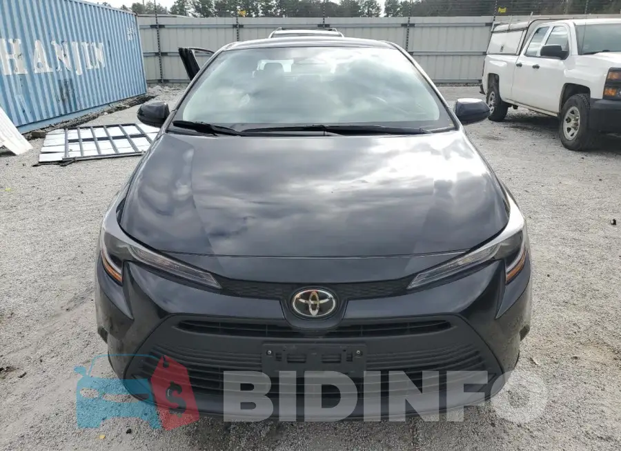 5YFB4MDE9RP191852 Photo# 5