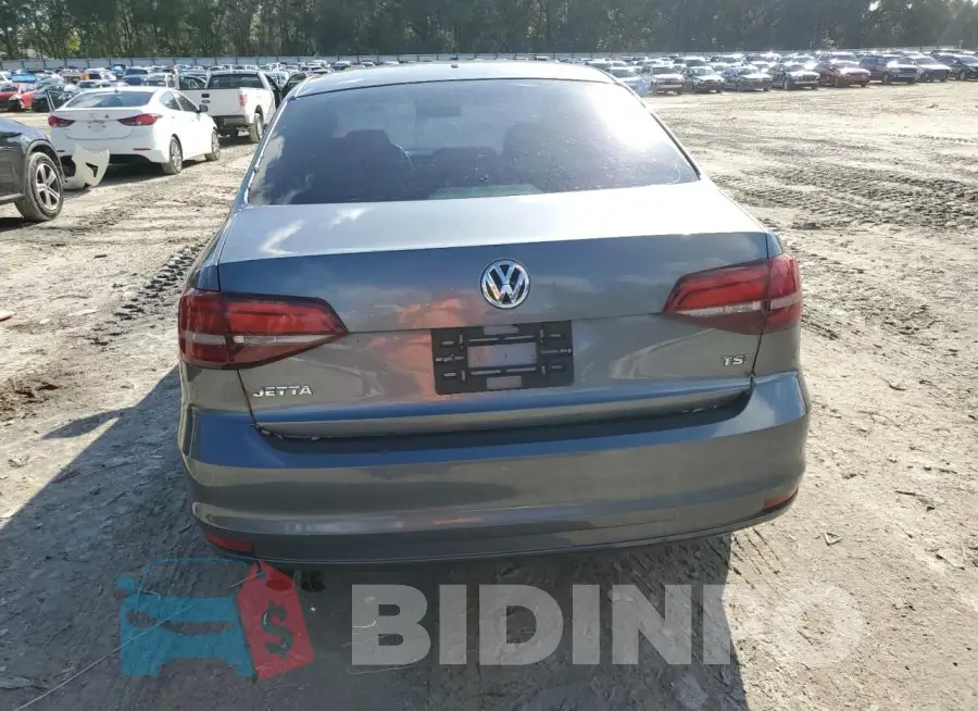 3VW167AJ1HM271593 Photo# 6