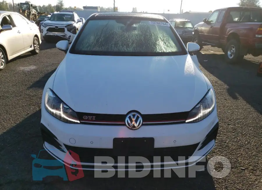 3VW5T7AU8KM030786 Photo# 5