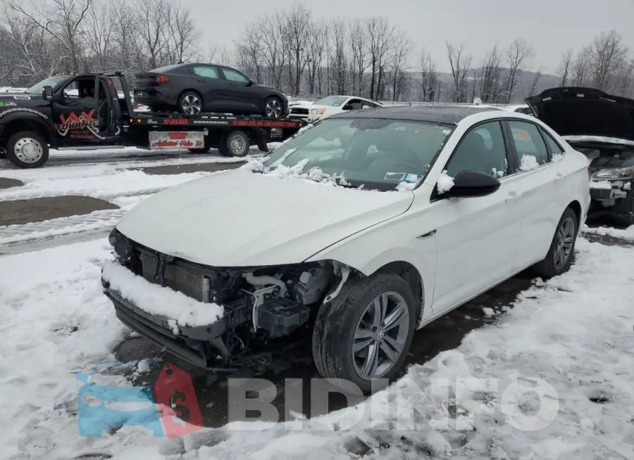 3VWCB7BU3KM169393 Photo# 1