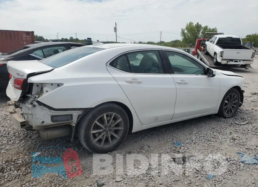 19UUB1F38LA002243 Photo# 3