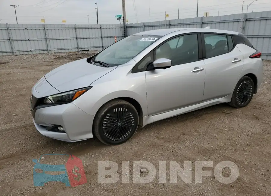 1N4CZ1CV3PC553353 Photo# 1