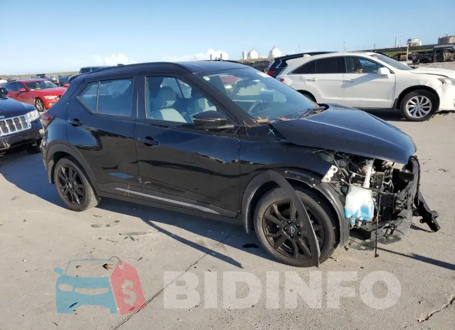 3N1CP5DVXNL527911 Photo# 4