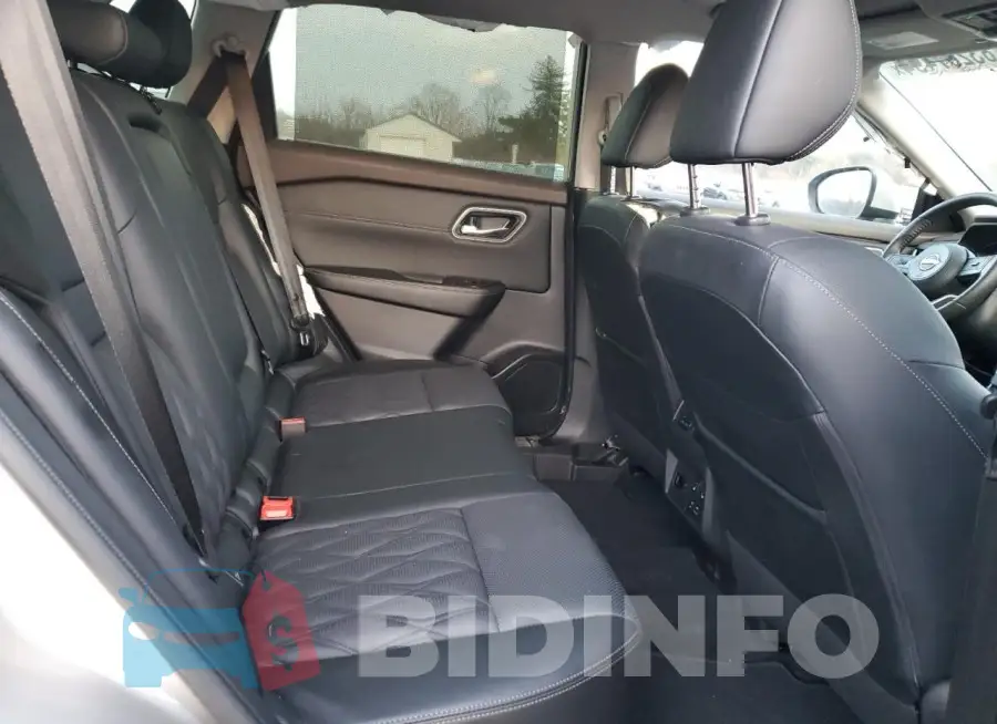 JN8BT3DD1PW318719 Photo# 10
