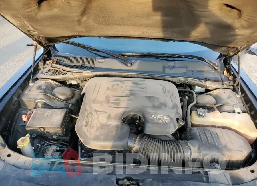 2C3CDZAG8KH625072 Photo# 11