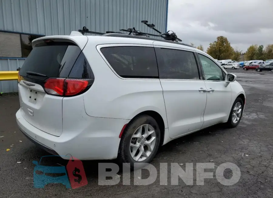 2C4RC1FG8JR112402 Photo# 3